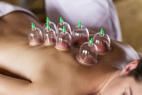 Le massage sous vide est une méthode efficace pour traiter l'ostéochondrose à la maison